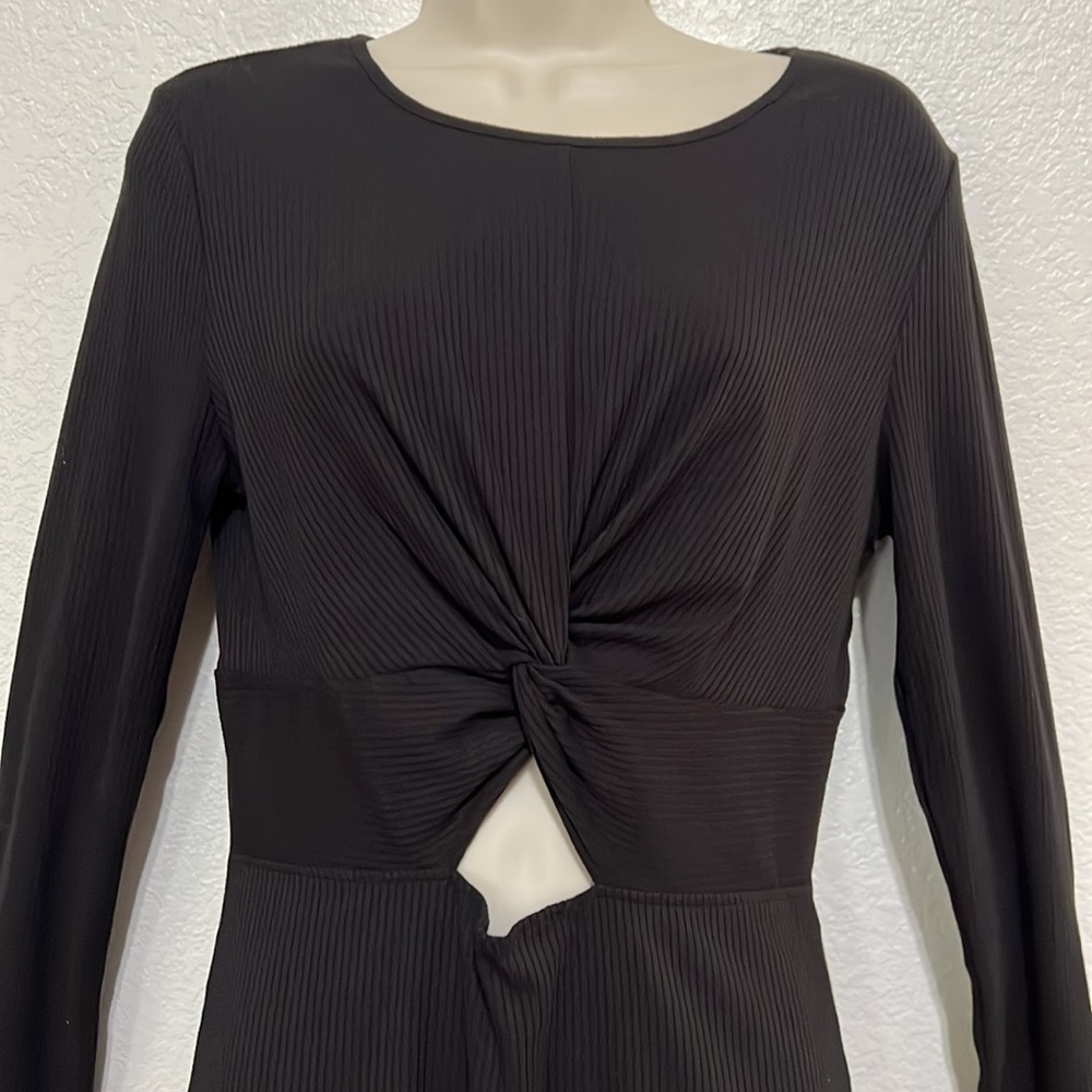 Women’s Black dress size XL
